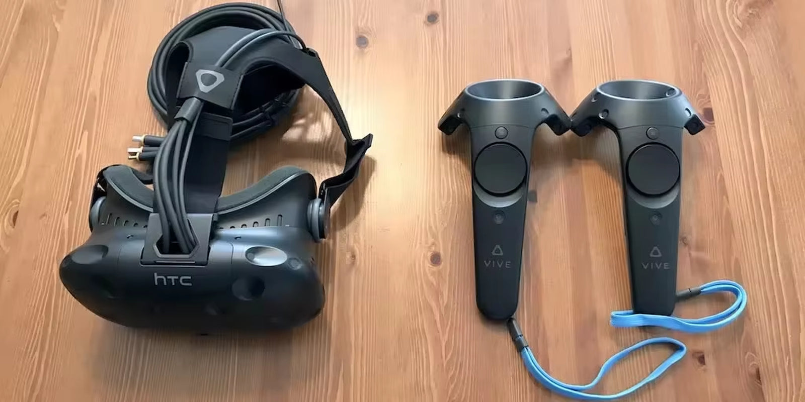 HTC VIVE VR Headset PC Gaming Headset HTC VIVE Controller 1.0 HTC VIVE Base Station 1.0 6Dof Steamvr Tracking